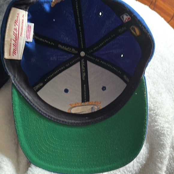 Golden State Warriors NBA, authentic Mitchell retro snapback like new! - Picture 3 of 3